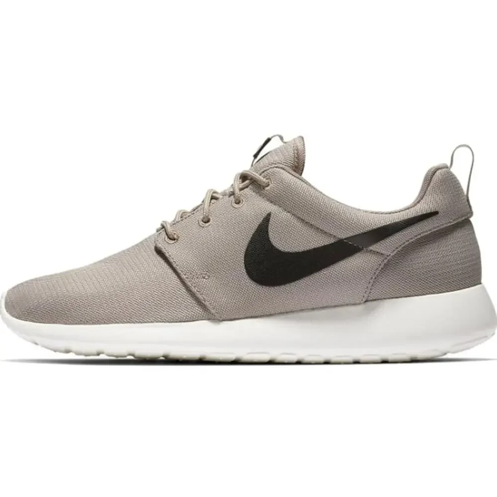 Nike Men's Roshe One Shoe, Light Taupe/Sail/Black, Size 8